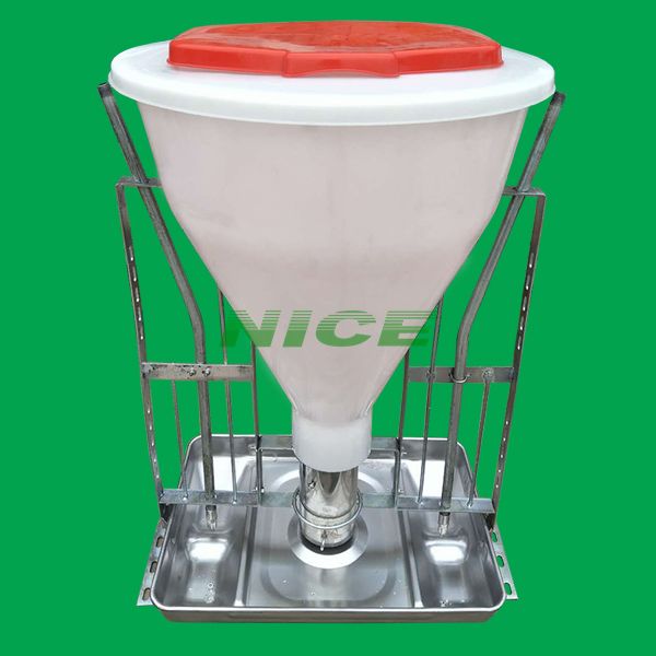 wet and dry pig feeder with cover